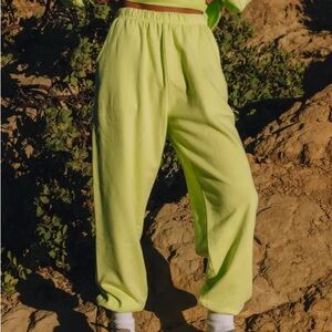 Daily Drills Zilker Cropped Sleeve Crew + Unisex Jogger